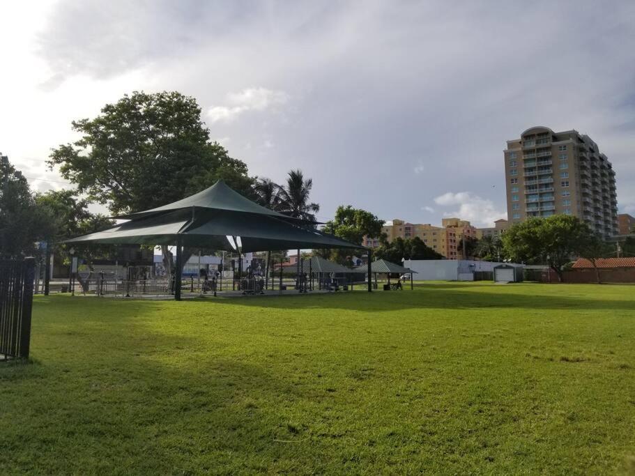 My Lovely Home In Miami 15 Minutes From The Beach Luaran gambar