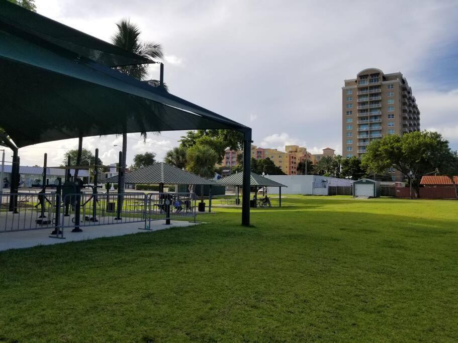 My Lovely Home In Miami 15 Minutes From The Beach Luaran gambar